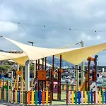 Brisamar Penthouse * كانديلاريا